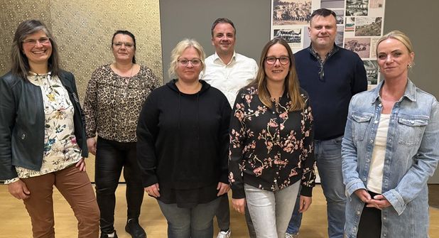 Der Vorstand mit Beisitzerin Miriam Schneekloth, 2. Vorsitzender Myrna Eggers, Beisitzerin Nadine Heyder, Schriftführer Michael Breuer, 1. Vorsitzende Kim Kiesewetter, Beisitzer Dennis Wiepert und Kassenwartin Insa Hollmann (v. lks.).