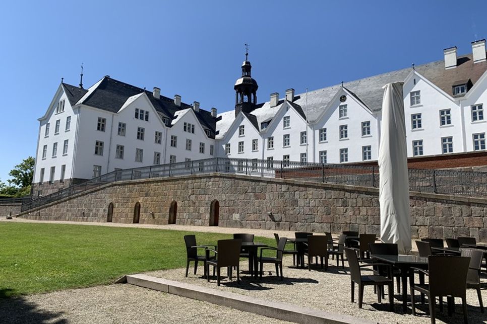 Das Wahrzeichen der Stadt: Das Plöner Schloss.