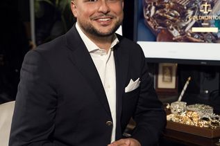 Der Inhaber des Goldkontors Ratekau: Jerome Dambrowski.