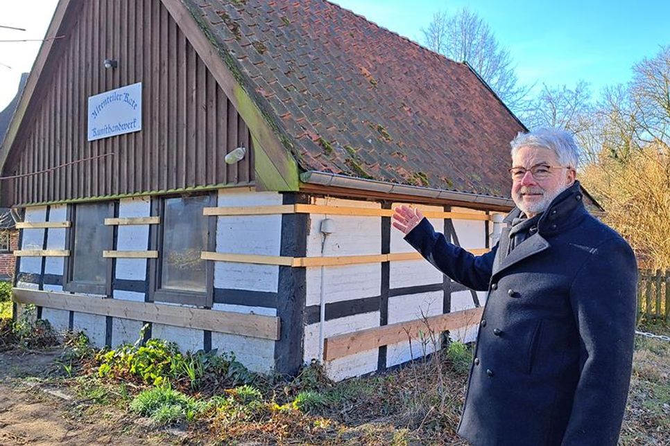 Harald Zangenberg hat die Instandsetzung der Altenteiler Kate in Bosau über einen neuen Förderverein angestoßen. Noch steht der Verein ganz am Anfang.
