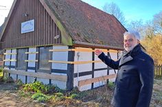 Harald Zangenberg hat die Instandsetzung der Altenteiler Kate in Bosau über einen neuen Förderverein angestoßen. Noch steht der Verein ganz am Anfang.