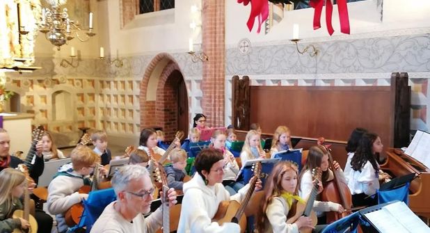 Einige der Musizierenden.