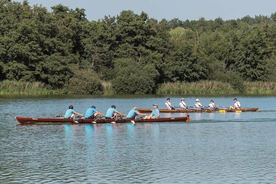 Zweikampf AMEOS Onkologie in türkis und Curtius II in weiß