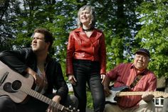 In bewährter Besetzung kommt das Trio mit Sängerin Gesine Thermann und den beiden Gitarristen Florian Peters und Gerrit Gätjens wieder nach Altenkrempe. (Foto: Gesine Thermann)