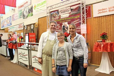 Präsent auch auf der Gogenkrog-Messe: Stefan und Janett Würrer mit Tochter Mia (10 Jahre).