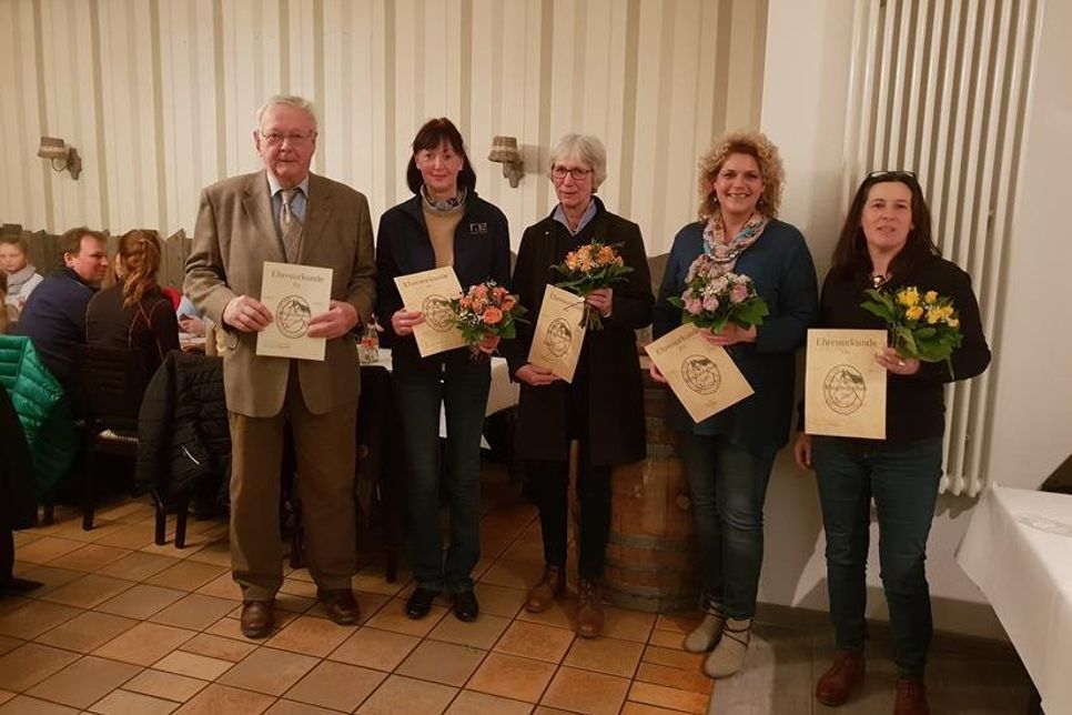 Ernst Junge, Nicole Bäßmann, Katrin Reimers, Katy Hohenecker und Isa Schweigmann.