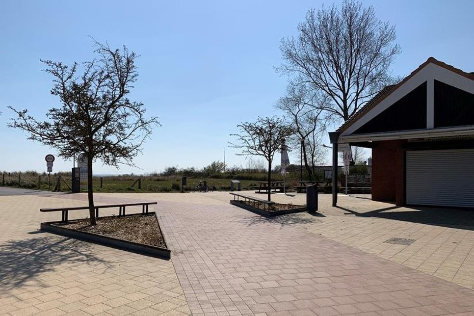 Auch der Seebrückenvorplatz in Rettin war menschenleer.