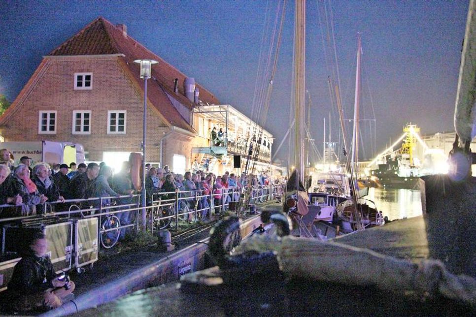 ... auch das wollten sich zahlreiche Besucher nicht entgehen lassen.