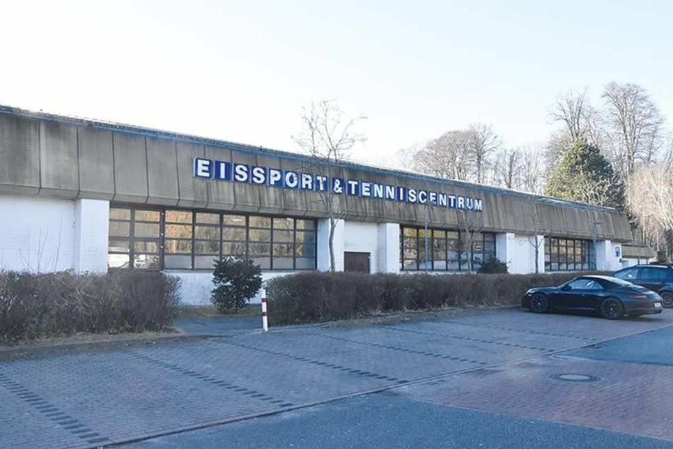 Das Eissport- und Tenniscentrum (ETC) in Timmendorfer Strand wird nach drei Bürgerentscheiden ab 2023 endlich saniert.
