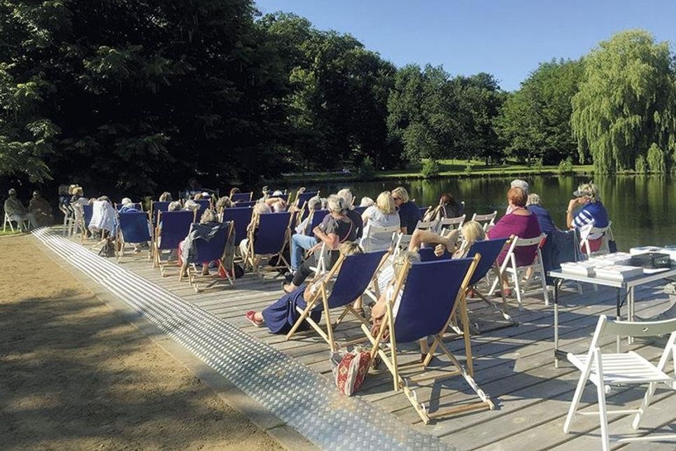 Am morgigen Donnerstag starten wieder die beliebten „Lesungen im Park“.  (Foto: LTM)