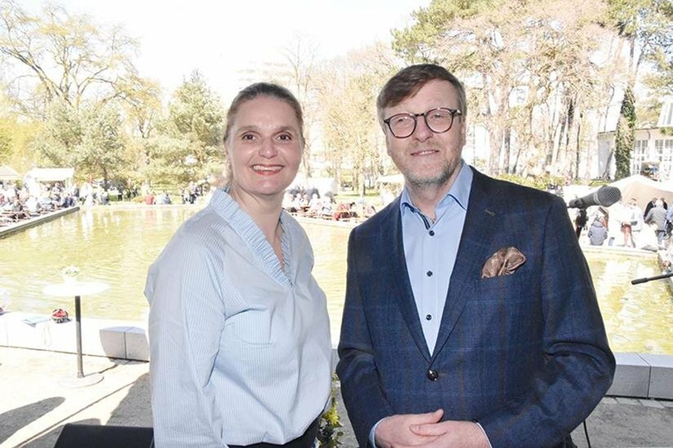 Bürgervorsteherin Anja Evers und Bürgermeister Sven Partheil-Böhnke begrüßten zum Gemeindeempfang neben vielen Bürgern auch zahlreiche Tagesgäste, die den Reden lauschten.
