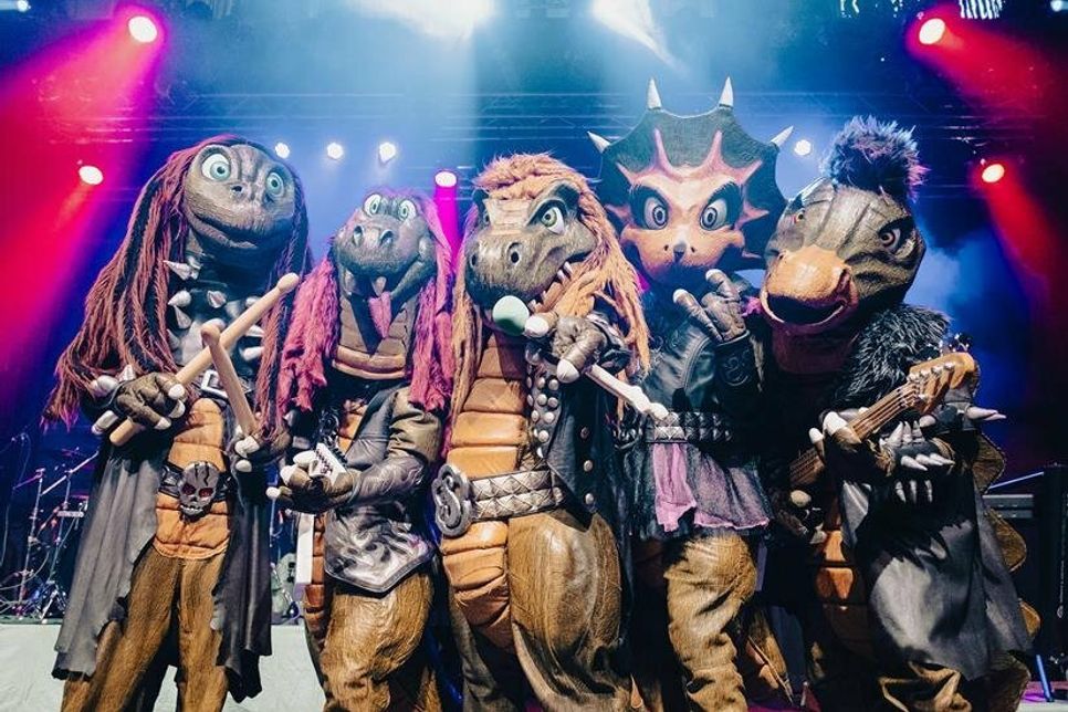Dino- und Rock-Fans kommen bei dem Konzert von „Heavysaurus“ gleichermaßen auf ihre Kosten.