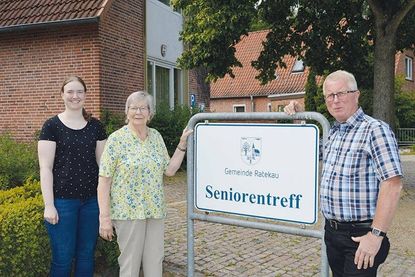 Erika Behrend, Rainer Kock (beide Seniorenrat Ratekau) und Annika Gablowski (Gemeindeverwaltung) weisen auf die bevorstehende Seniorenratswahlen hin und bitten um Meldungen von Interessierten, die sich in der Vorstandsarbeit engagieren möchten.