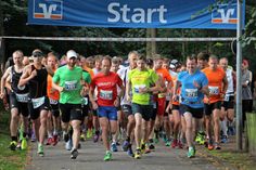 Start des Halbmarathons mit 146 Läufern.