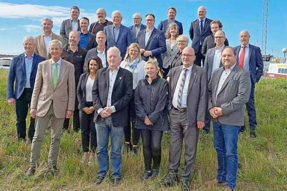 Mitglieder des deutsch-dänischen Fehmarnbelt-Komitees