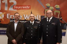 Stellvertretender Bürgermeister Stefan Schwardt, stellvertretender GemeindewehrführerBernd Bader und Gemeindewehrführer Hans-Werner Landschoof (v. lks.).