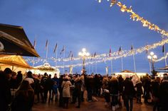 Direkt am Seebrückenvorplatz gelegen, findet der Grömitzer Wintermarkt vom 25. Dezember bis zum 1. Januar statt.