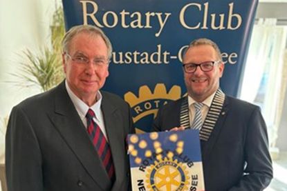 Präsident Rüdiger Nittritz (lks.) übergibt sein Amt an Thorsten Schmidt.