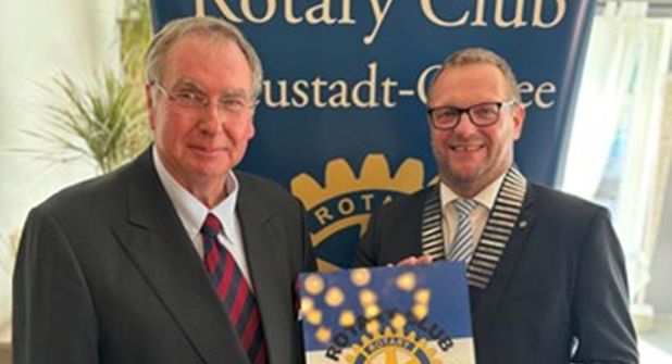 Präsident Rüdiger Nittritz (lks.) übergibt sein Amt an Thorsten Schmidt.