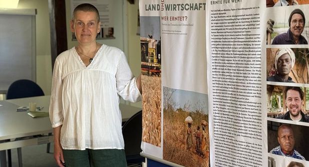Claudia Hofer vom Naturerlebnisraums Pfarrhof Schönwalde bietet auf Anfrage auch Führungen durch die Ausstellung an.