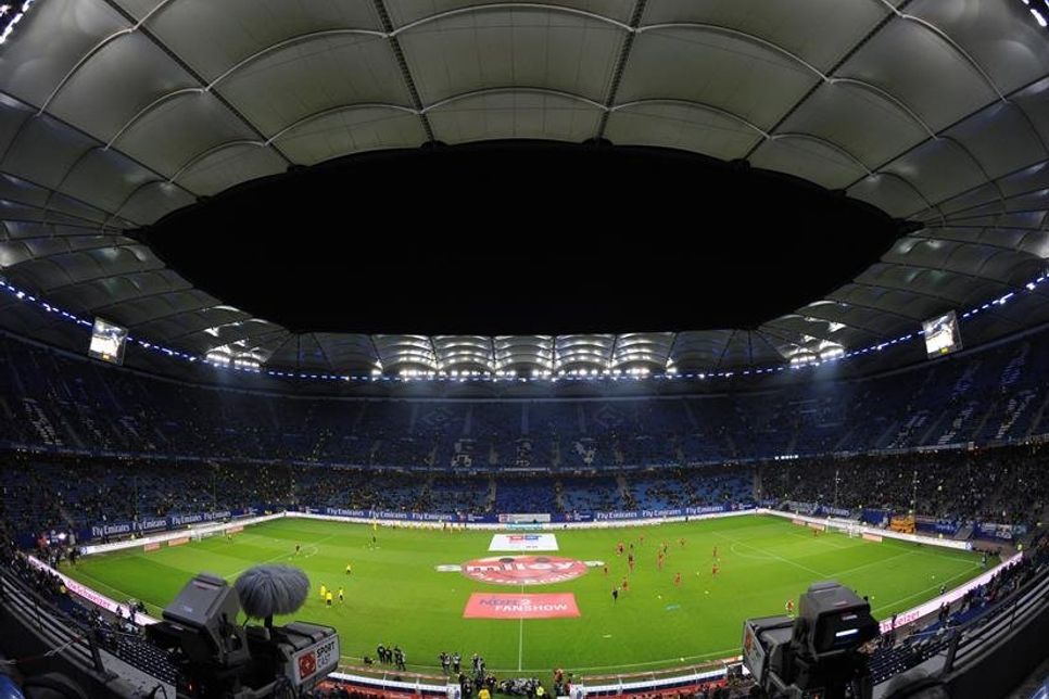 Das Volksparkstadion in Hamburg hat Platz für 57.000 Zuschauer. Beim Heimspiel gegen Union Berlin können Sie mittendrin sein.