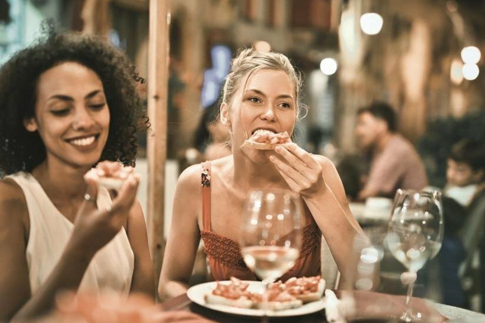 Das Krankheitsbild bei Reizdarmsyndrom ist immer ein individueller Mix aus Ursachen, Auslösern und vor allem Beschwerden. Foto: pexels.com/akz-o