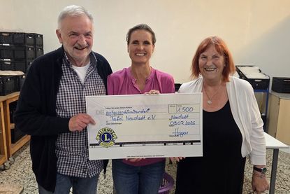 Olf Leder, Stephanie Hagen und Gabriela Nellies (v. lks.).