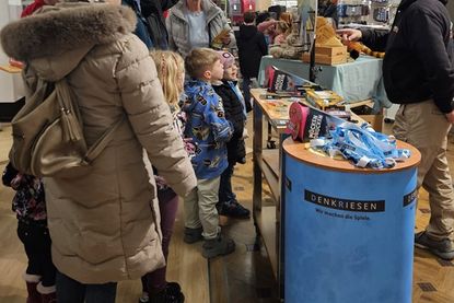 Die Firma Denkriesen hatte ein Glücksrad dabei.