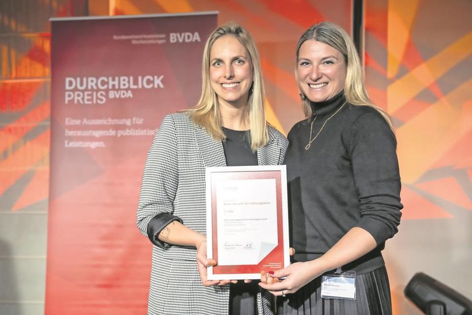 Die Ostsee-Perlen und reporter-Redakteurinnen Kristina Kolbe (lks.) und Gesche Muchow. (Foto: BVDA/Bernd Brundert)
