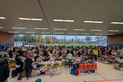 Zugunsten der Kinder- und Jugendfeuerwehr fand zum zweiten Mal ein großer Hallenflohmarkt in der Gildehalle Grömitz statt.