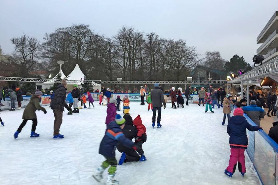 Viele Besucher genossen das bunte Treiben auf der Dünenmeile.