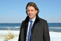 Robert Wagner, Bürgermeister der Gemeinde Timmendorfer Strand, hat einen Maßnahmenkatalog gegen einen übermäßigen Andrang von Tagestouristen vorgelegt.
