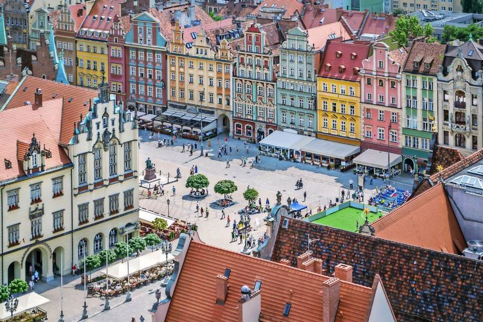 Breslau, Kulturhauptstadt 2016 mit Fünf-Sterne-Hotel und Besuch der Oper „Tosca“ von Giacomo Puccini „a tre posti“. Foto: Shutterstock.