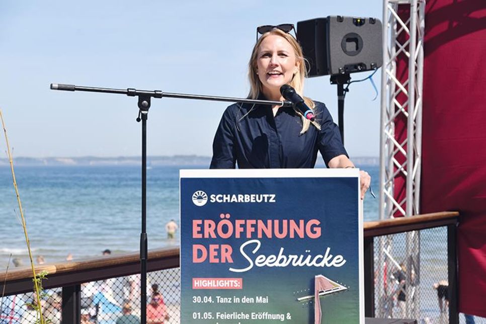 Staatssekretärin Julia Carstens vom Wirtschafts- und Tourismusministerium überbrachte die Glückwünsche des Landes Schleswig-Holstein.