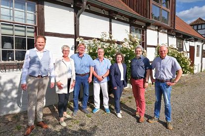 Vorstand und Aufsichtsrat der BG (Christoph Buske, Nicole Hopp, Jörg Guttau, Christoph 
Mehrpahl, Melanie Levingstone, Marco Blaschke, Thomas Martens, v. lks.).