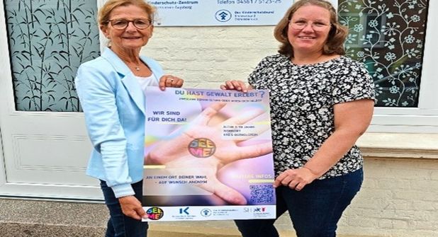 Silke Hüttmann (Bereichsleitung) und See Me!-Beraterin Alena Turek (v. lks.).