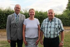 Bürgermeister Hans-Peter Zink (lks.) mit seiner 2. Stellvertreterin Diane Biehl (ABA) und dem 1. stellvertretenden Bürgermeister Hartmut Wieske (CDU).