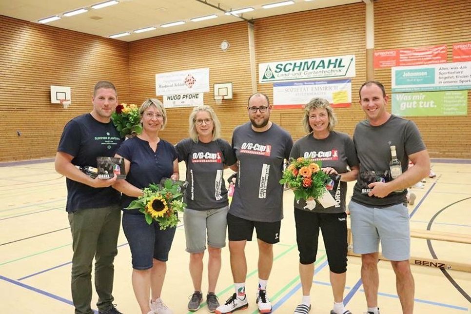 Ehrungen für besonderes Engagement im Verein: v.lks. Matthias van Bühren, Susanne Schmütz, Tanja Ulrich, Robert Johann (Vorstand HSG WAGRIEN), Dagmar Brunner, Yanneck Gnewuch