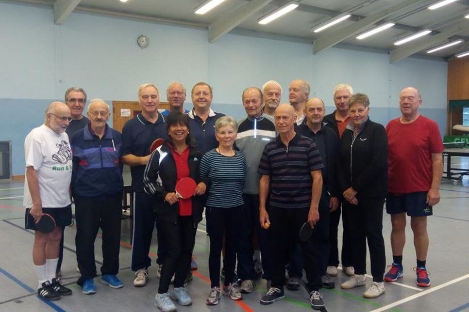 Die Hobby-Tischtennisgruppe für die ältere Generation besteht seit einem Jahr mit steigender Beliebtheit.