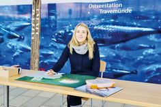 Die junge Künstlerien Inga Prasse aus Travemünde ...