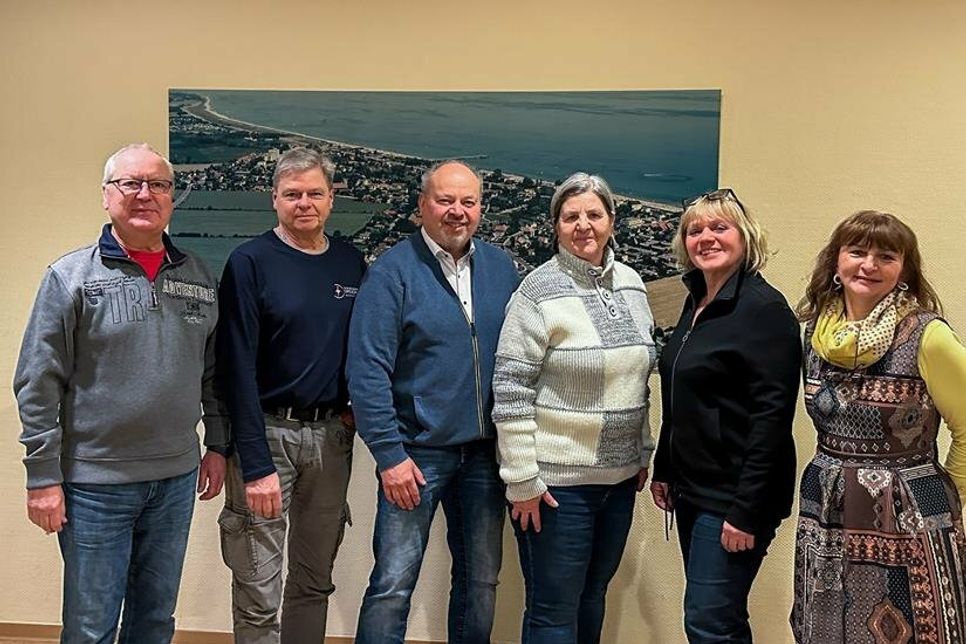 Ulrich Sowinski, Thorsten Dreschke, Michael Kettler, Angelika Pomplun, Marion Hoffmann und Kornelia Schlundt (v. lks.).