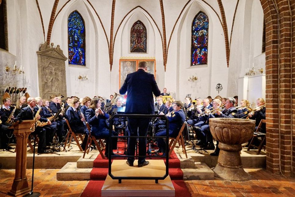Das Blasorchester Lensahn hat ein festliches Programm zusammengestellt, das auf das bevorstehende Weihnachtsfest einstimmen wird.