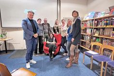 Trotz Sparzwang will Bürgermeister Andreas Zimmermann nicht mit dem Förderverein „AhrensBook“ brechen (hier bei der Gründung im November).