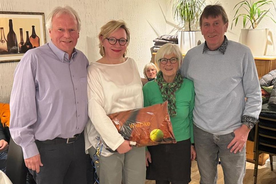 Dirk Weber-Klüver, Wiebke Nindel, Ingrid Löhr und Norbert Müller (v. lks.).