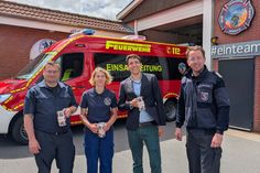 Jugendwart Kai Gnepper, Schriftwartin der Jugendfeuerwehr Alyssa Bötel, Vorsitzender der CDU Grömitz Benedict Küpker und Ortswehrführer Jacob Revenstorf.