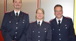 Für 20 Jahre aktiven Dienst wurden Nils Paustian (links), Eike  Gudegast und Dietmar Brückner geehrt.