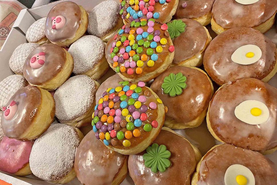 Leckere Berliner gehören zum Jahresausklang einfach dazu.