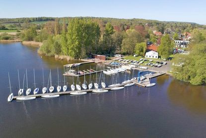 Starboote am Steg der SVMG am Kellersee