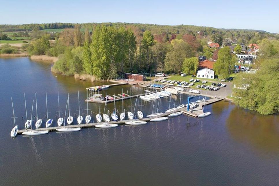 Starboote am Steg der SVMG am Kellersee