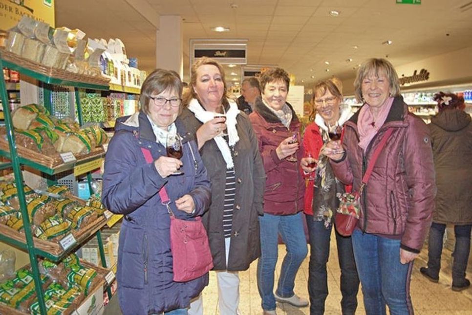 Bei Rotwein lässt es sich nett plaudern.